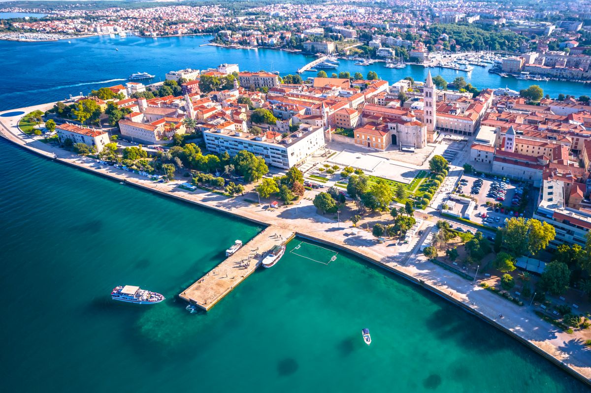 grad zadar za šetnju