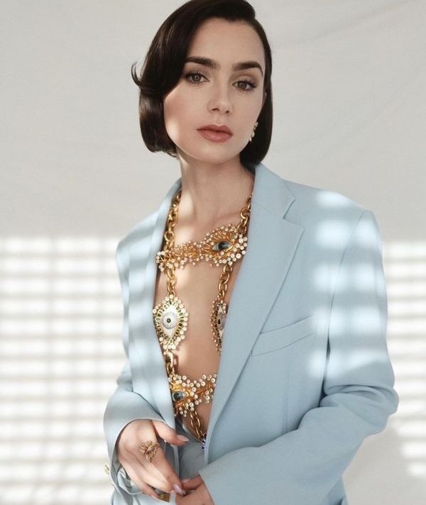 Lily Collins bob frizura