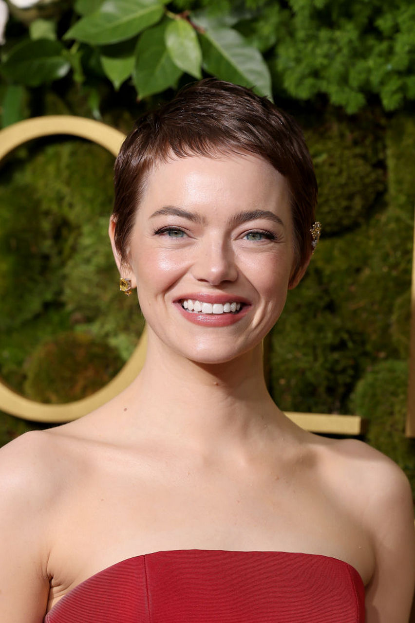 Emma Stone Golden Globe 2025