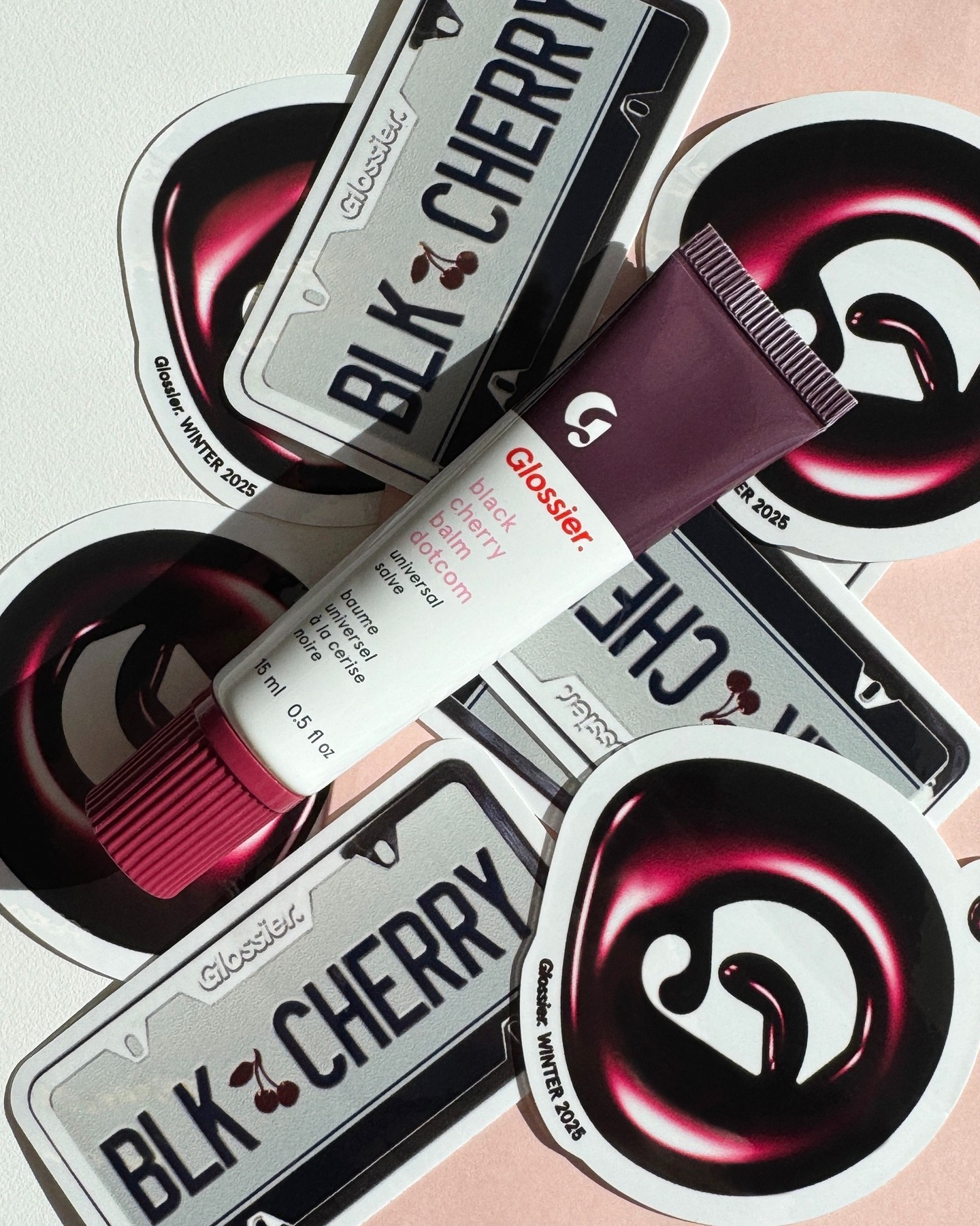 Nova kolekcija Glossier cherry lips beauty trendovi za 2025 ljepota i zdravlje